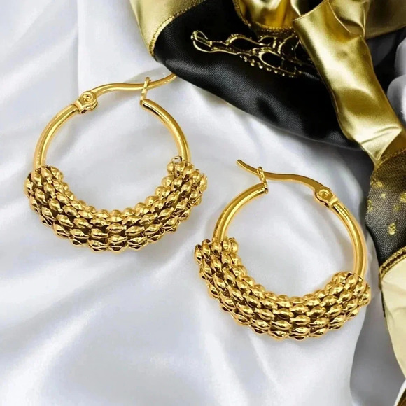 🆕️18K Gold Plated Beaded Hoop Earrings | Hypoallergenic & Gift-Ready 🎁 - Picture 1 of 8